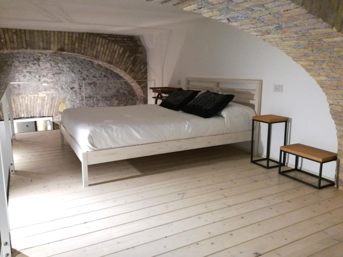 Apartament Luxury Loft Capocci 24 Coliseum Rzym Zewnętrze zdjęcie