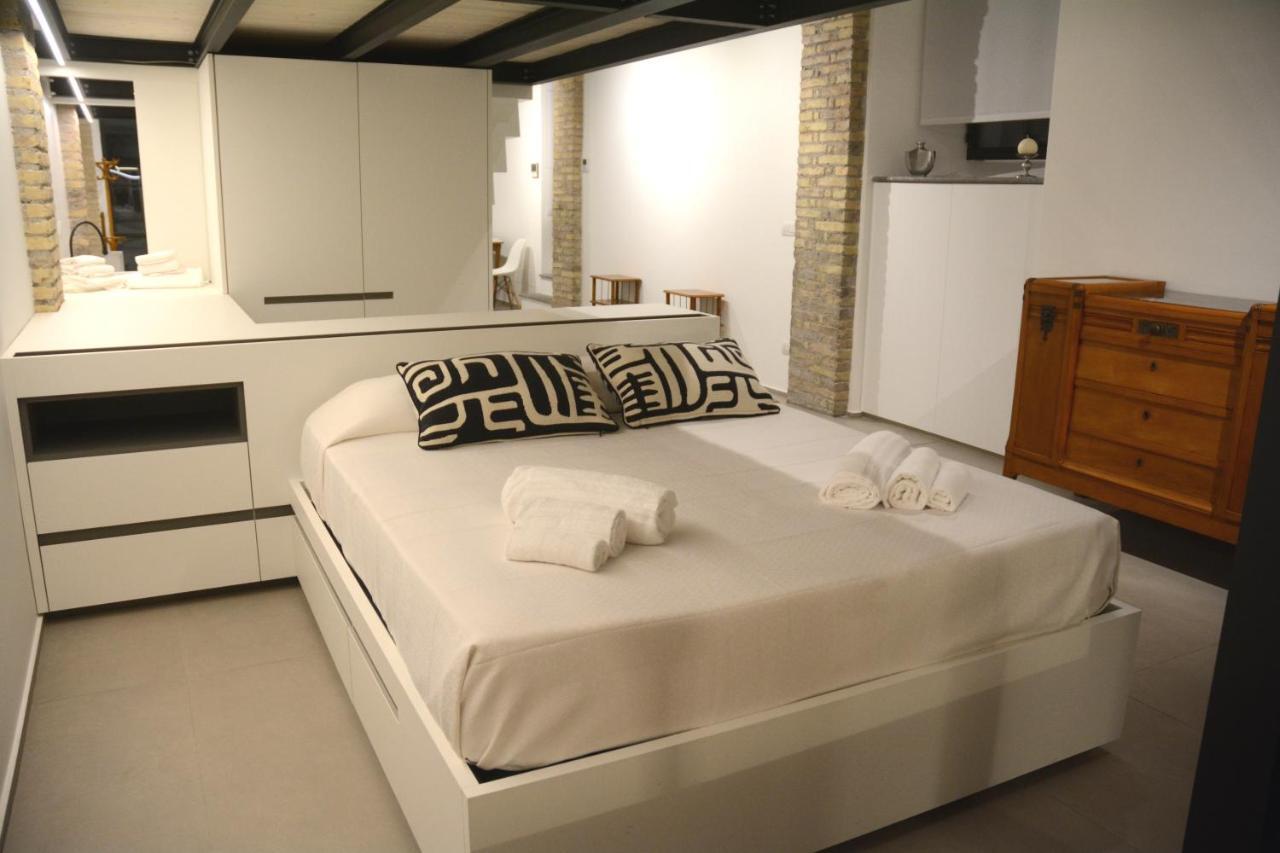 Apartament Luxury Loft Capocci 24 Coliseum Rzym Zewnętrze zdjęcie